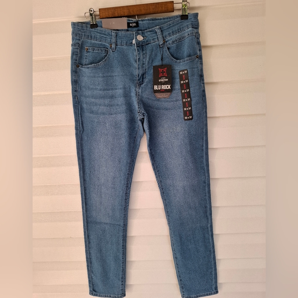 Blu Rock Flex Jeans Size 32/31 NWT Light Blue